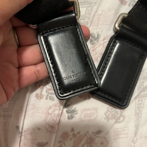 Louis Vuitton crossbody strap - Picture 4 of 5